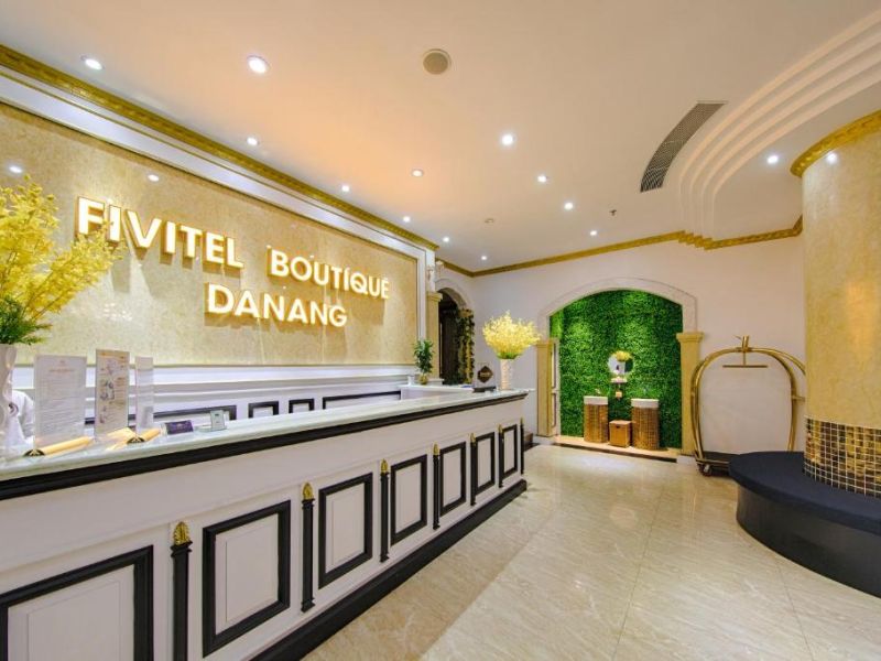 review fivitel boutique da nang khach san trung tam phu hop voi ai 3