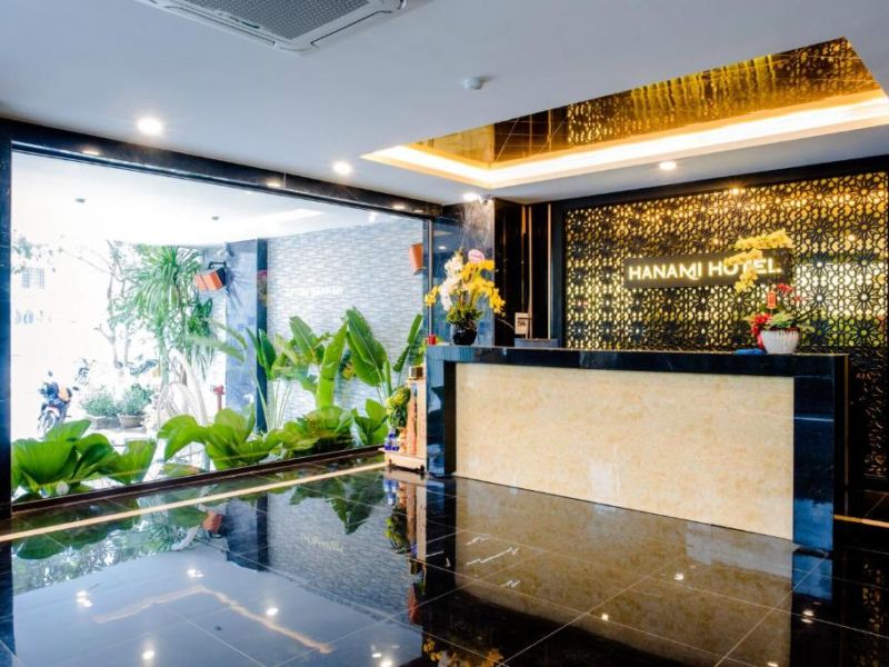 hanami hotel kham pha chuan muc nghi duong dang cap tai da nang cung queen hotel