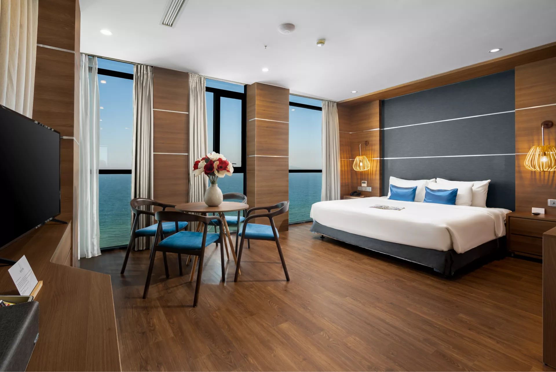 Bỏ túi 20 khách sạn có quầy bar ngoài trời đẹp cực chill ở Đà Nẵng