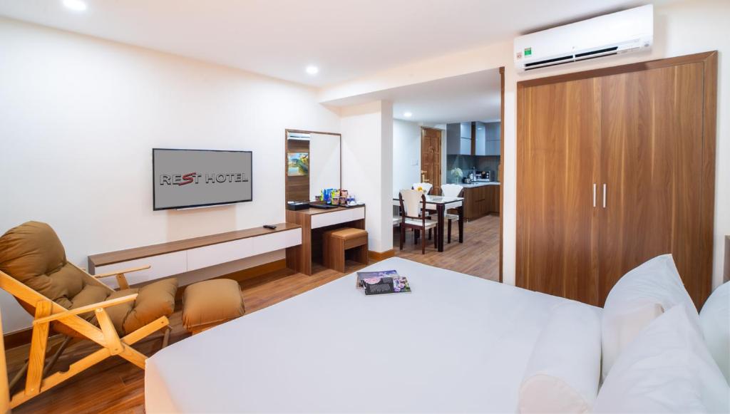 Top 20 khách sạn có rooftop bar view đỉnh nóc kịch trần tại Đà Nẵng