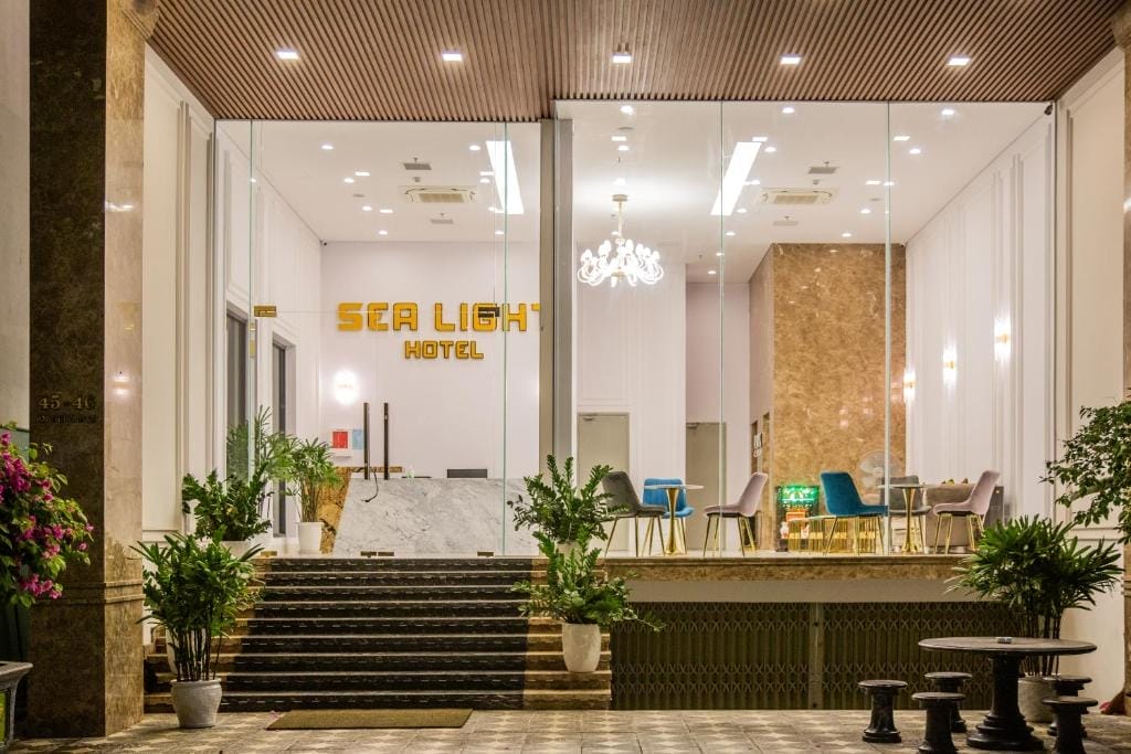Top khách sạn có máy hiếu phim tại Đà Nẵng – Trải nghiệm độc đáo cùng Queen Hotel khám phá