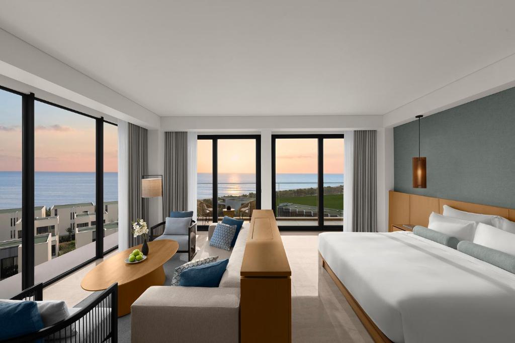 Top khách sạn có máy hiếu phim tại Đà Nẵng – Trải nghiệm độc đáo cùng Queen Hotel khám phá