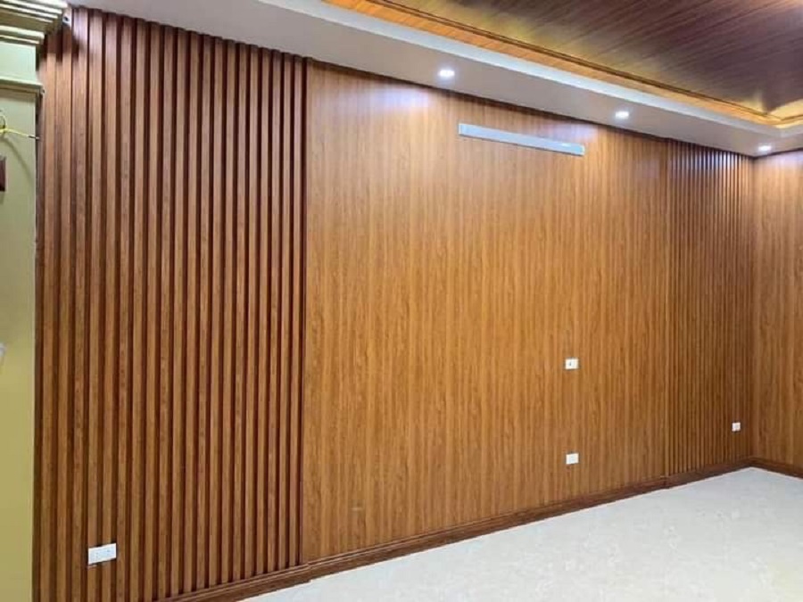 Nội thất Tân Trường Minh cải tạo tấm nhựa ốp tường giúp Queen Hotel lột xác không gian