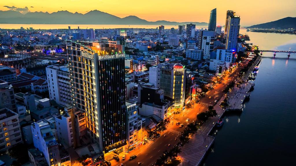 Brilliant Hotel Đà Nẵng có đáng chọn cho kỳ nghỉ bên sông Hàn?