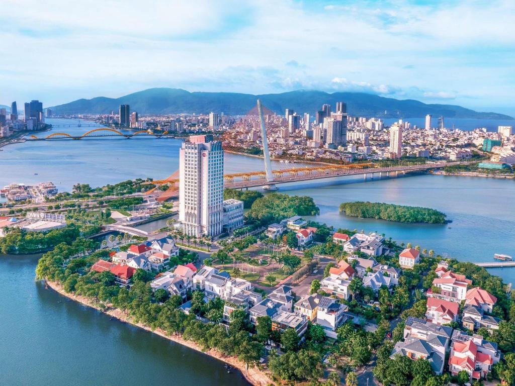 Grand Mercure Đà Nẵng có đáng chọn cho kỳ nghỉ bên sông Hàn?