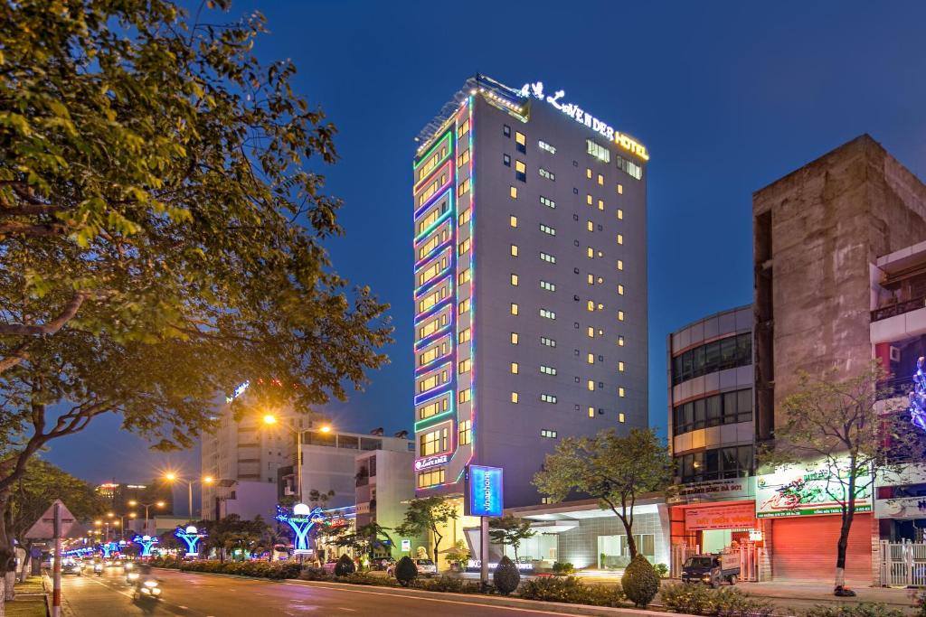 Lavender Riverside Hotel có phù hợp để lưu trú ở trung tâm Đà Nẵng?