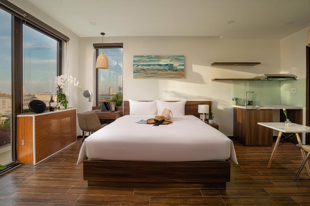 Review Dragon View Riverfront Hotel: Chọn phòng nào để ngắm sông Hàn?