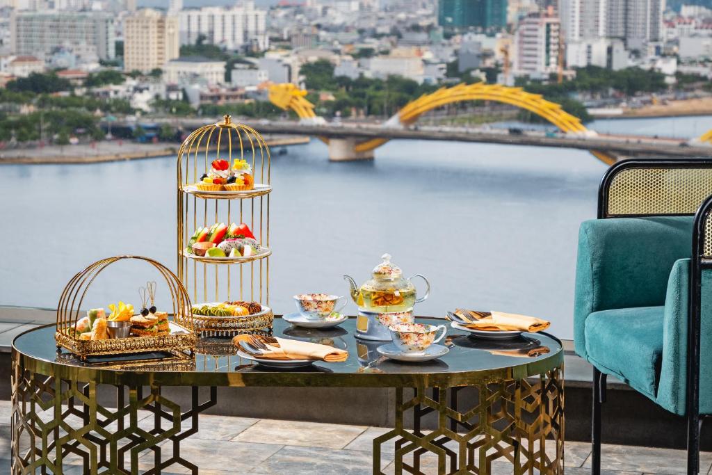 Review Haian Riverfront Hotel Da Nang bên sông Hàn giữa trung tâm thành phố
