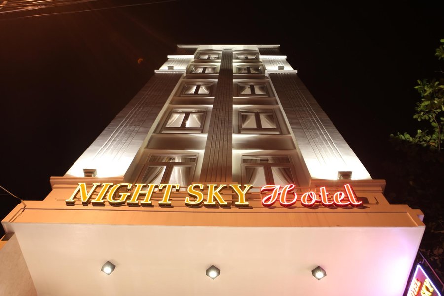 Review Khách sạn Night Sky tại khu vực ven sông Hải Châu