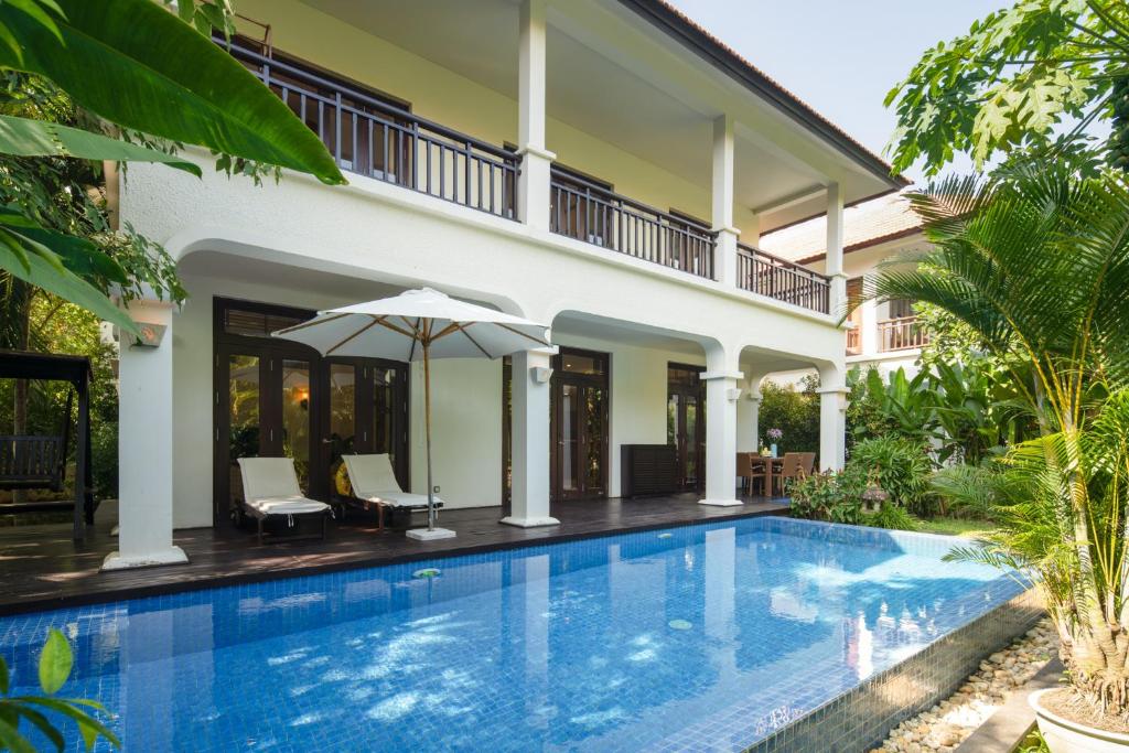 Review Khách sạn Paradise: Ở gần chợ Hàn có thuận tiện không?