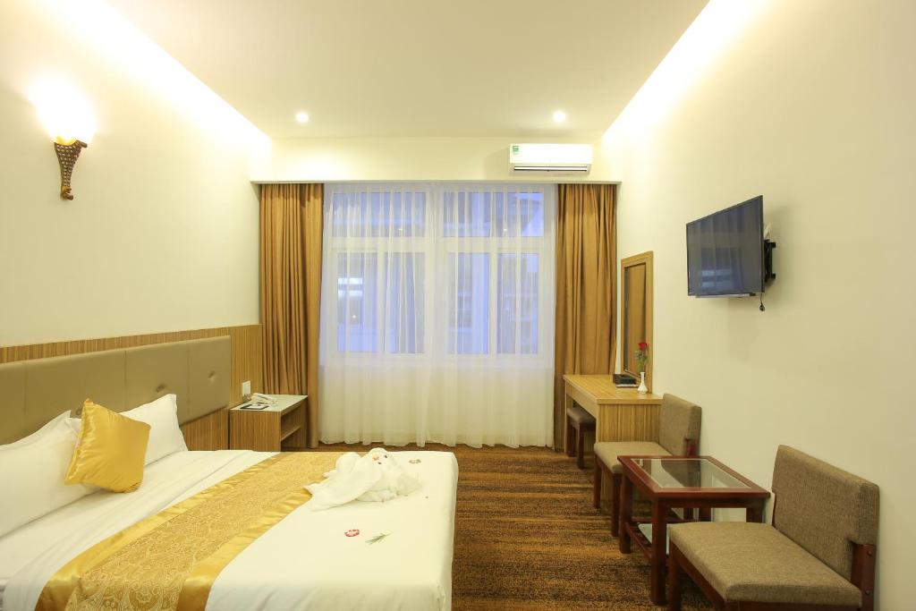 Review Khách sạn Red Palace ở trung tâm Đà Nẵng