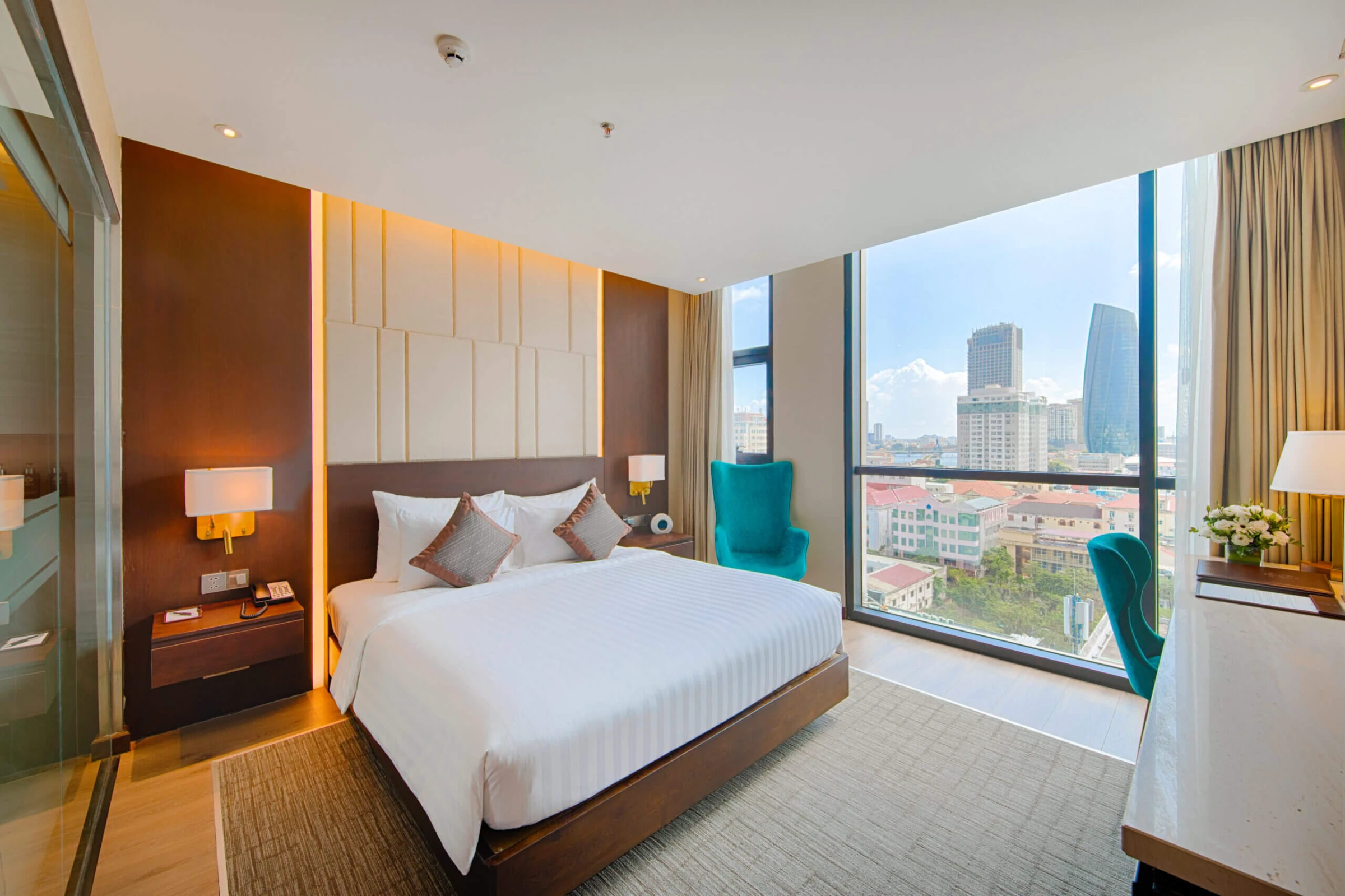 Review Orient Hotel Đà Nẵng: Lưu trú tiện nghi gần sông Hàn