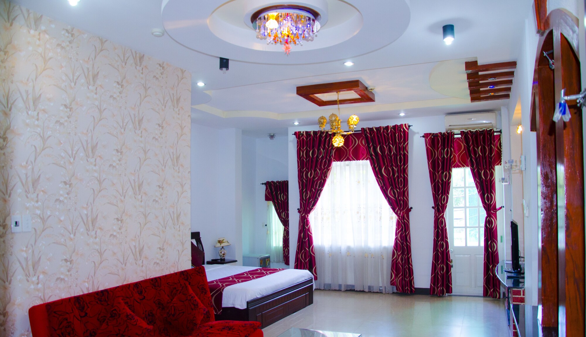 Review Salina Hotel Đà Nẵng: Lưu trú trên đường Núi Thành có thuận tiện không?