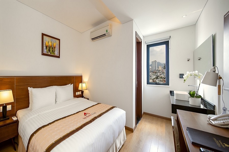 Review Val Soleil Hotel: Nghỉ giữa trung tâm Đà Nẵng, ngắm thành phố từ hồ bơi tầng thượng