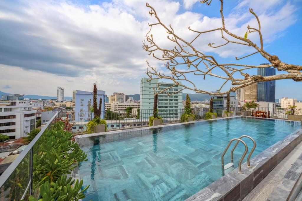 Review Vernal Hotel & Apartment Da Nang: Căn hộ lưu trú tại trung tâm Hải Châu